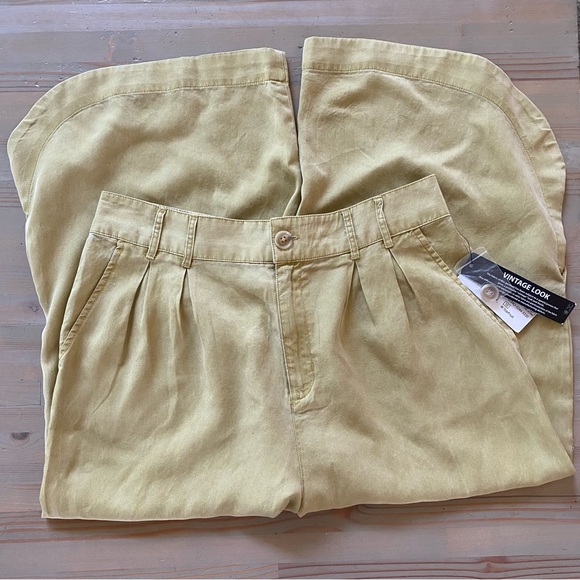 NWT Tribal Flowy Pleated Tulip Hem Pants 10 - Picture 7 of 16